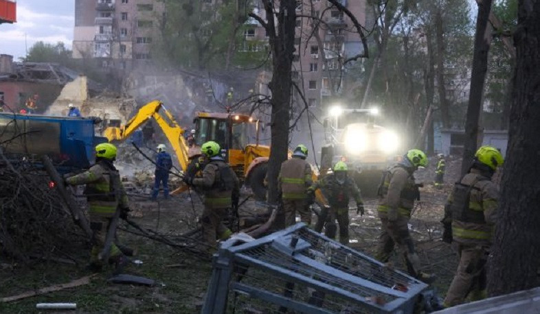 Различные регионы Украины подверглись массированным атакам беспилотников и ракет