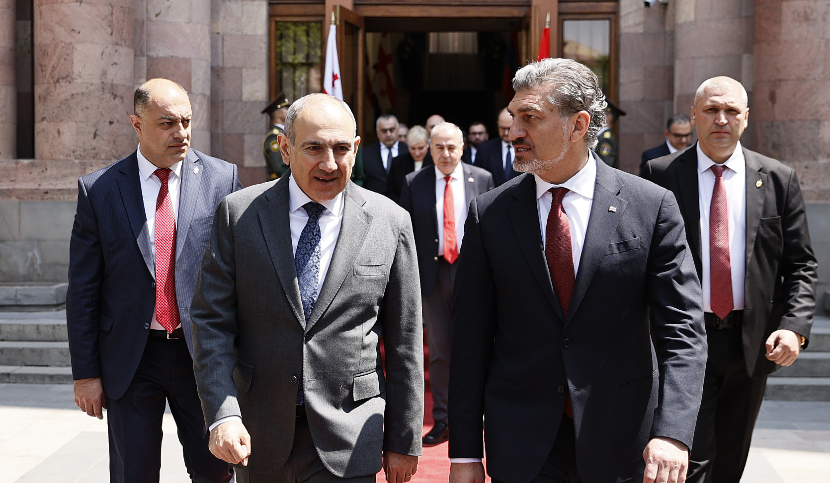 Պետք է ամեն ինչ անել, որպեսզի Հարավային Կովկասը լինի հզոր տարածաշրջան. Վրաստանի նախագահը՝ ՀՀ վարչապետին