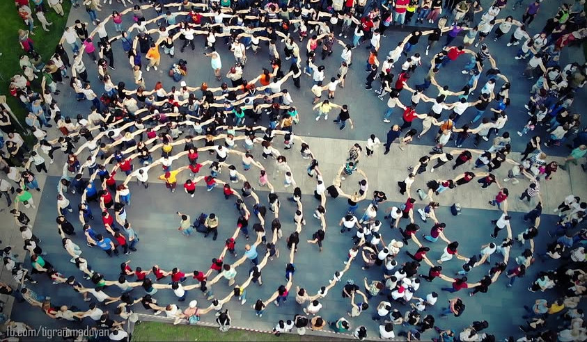 Ազգային պարին նվիրված ֆլեշմոբ՝ Երևանում և մարզերում