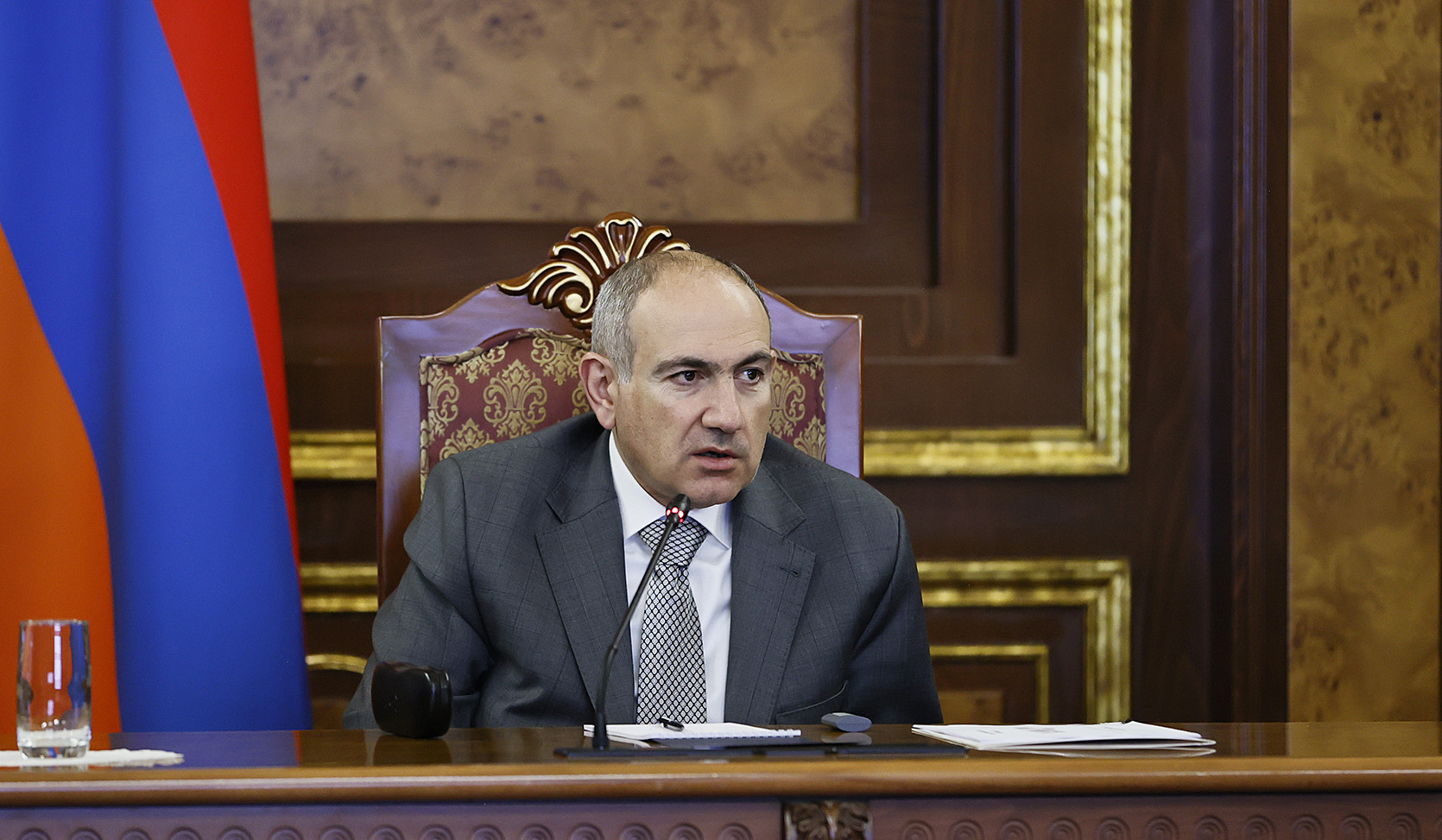 Վարչապետի գլխավորությամբ քննարկվել է «300 դպրոց, 500 մանկապարտեզ» ծրագրի ընթացքը