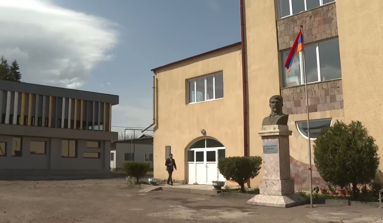 Վերանորոգվում է Ստեփանավանի թիվ 1 դպրոցը․ Նիկոլ Փաշինյանը տեսանյութ է հրապարակել