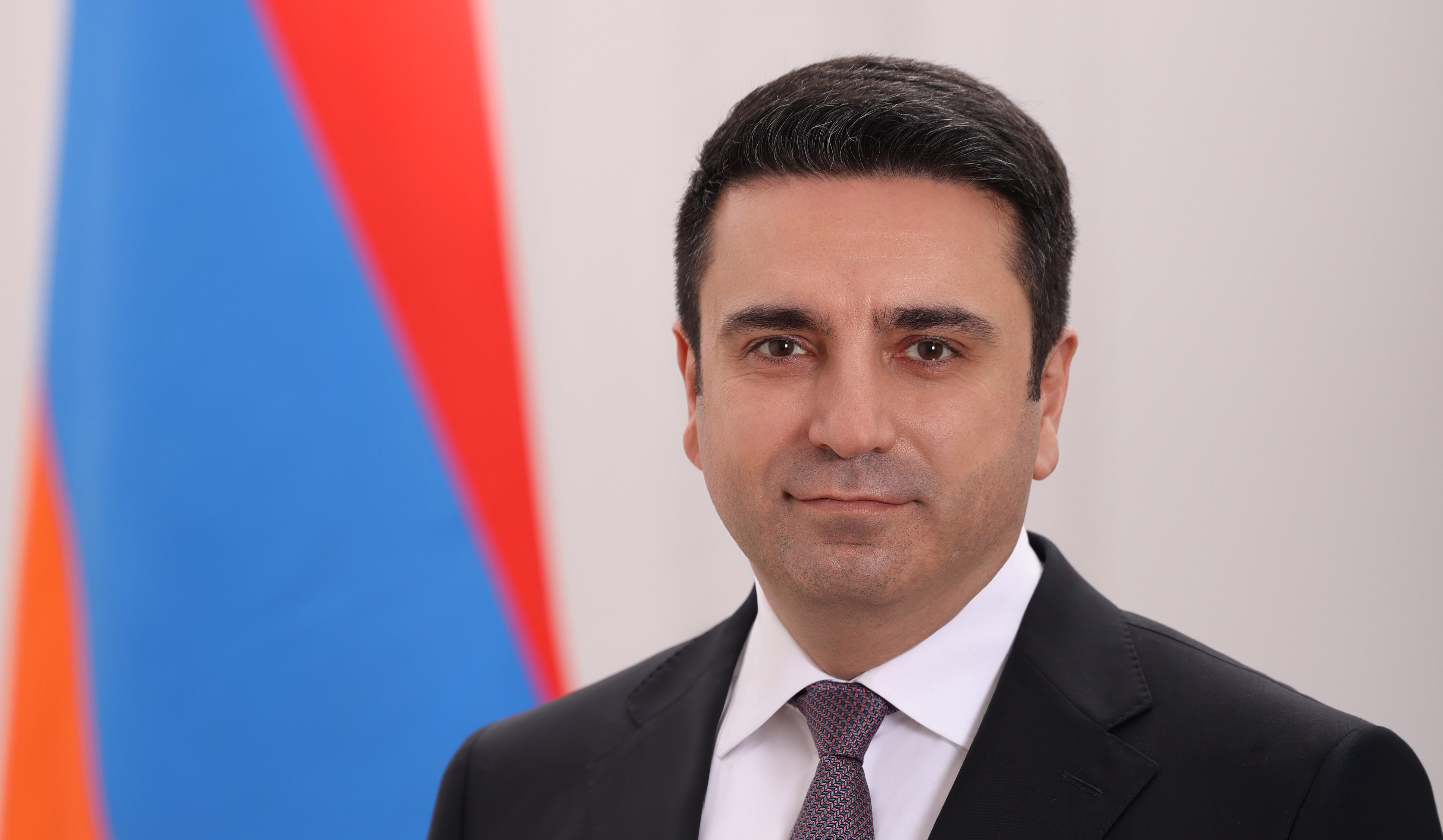 Աննախադեպ մի բան. Ալեն Սիմոնյանը՝ ընդդիմադիրների հայտարարության մասին