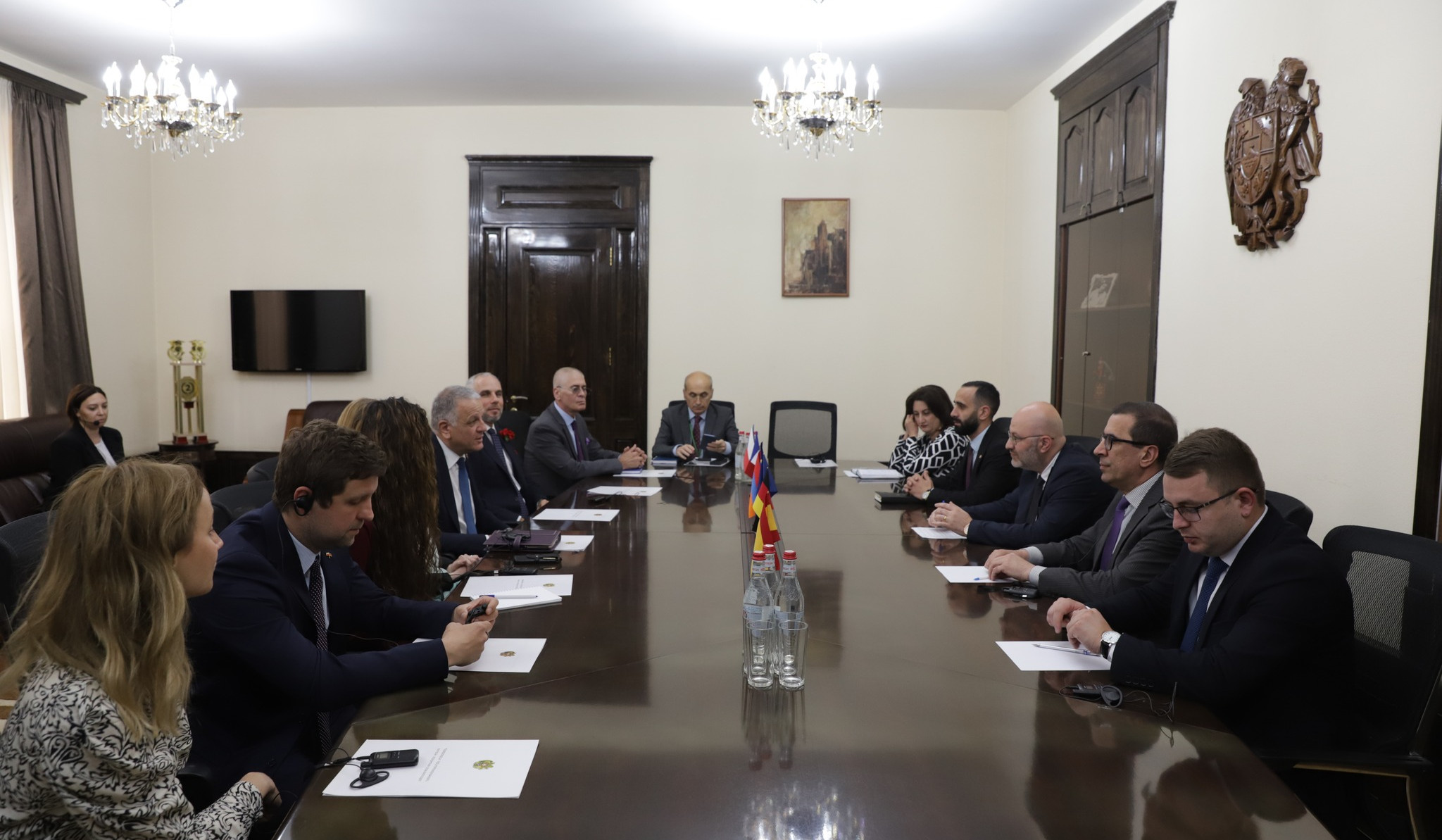 Պատրաստ ենք մեզ մեկնած ձեռքը սեղմելու ու քննարկելու փոխադարձ հետաքրքրություն ներկայացնող առաջարկները. Շիրակի մարզպետը՝ ԵՄ դեսպաններին