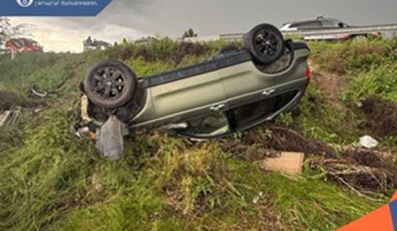 Ազատավան գյուղում մեքենան դուրս է եկել երթևեկելի հատվածից և շրջվել. կա տուժած