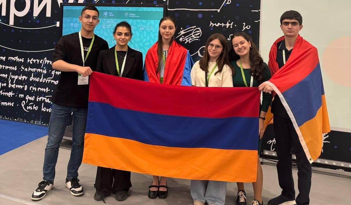 4 բրոնզե մեդալ` կենսաբանության միջազգային բաց օլիմպիադայից