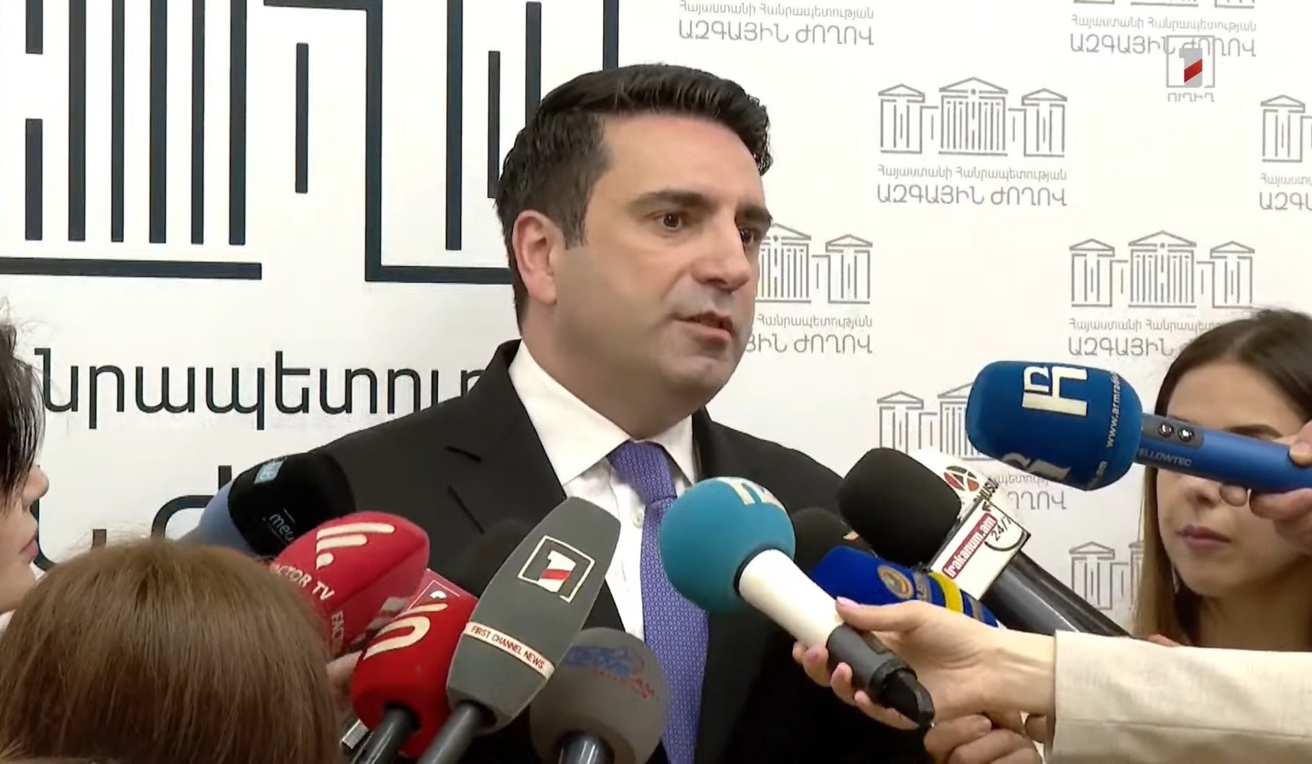 Ես համարում եմ, որ Ռոբերտ Քոչարյանը մարդասպան է, նրա ձեռքերն արյան մեջ են. ԱԺ նախագահ