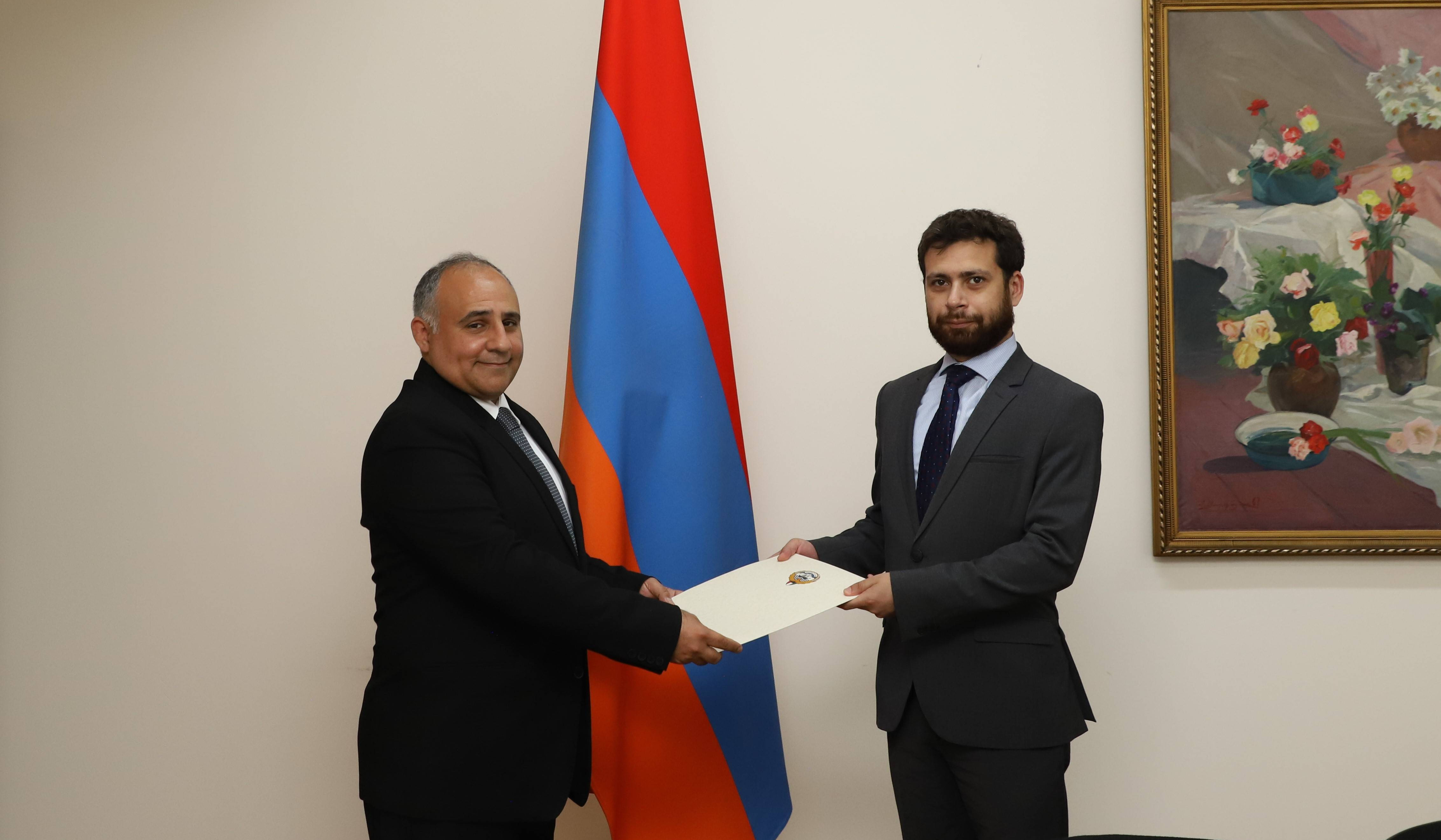 ԱԳ նախարարի տեղակալը և ՀՀ-ում Քուվեյթի նորանշանակ դեսպանը քննարկել են երկկողմ օրակարգին առնչվող հարցեր