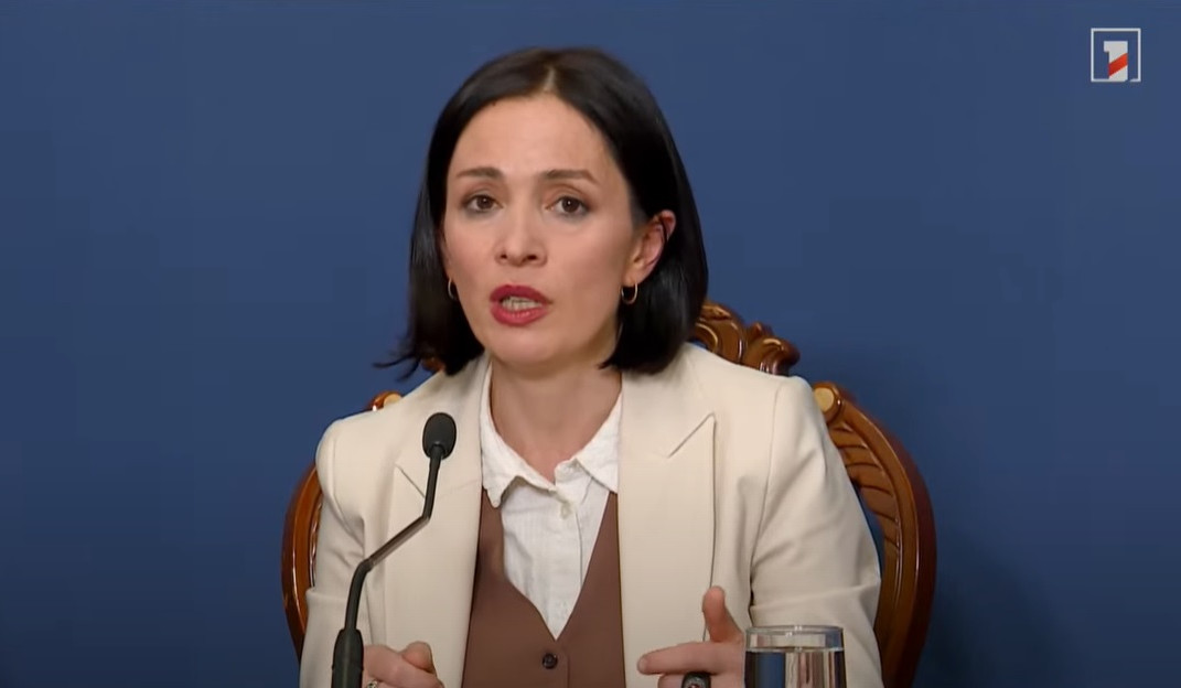 Ժաննա Անդրեասյանը՝ Մխչյանի և Մերձավանի դպրոցներում դեպքերի մասին