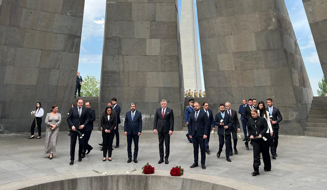 Ռոբերտ Ֆիցոյի գլխավորած պատվիրակությունը այցելել է Հայոց ցեղասպանության հուշահամալիր