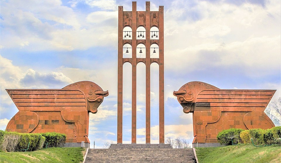 Today, alongside Armenian authorities, we commemorated establishment of First Republic of Armenia: Ambassador Decottignies