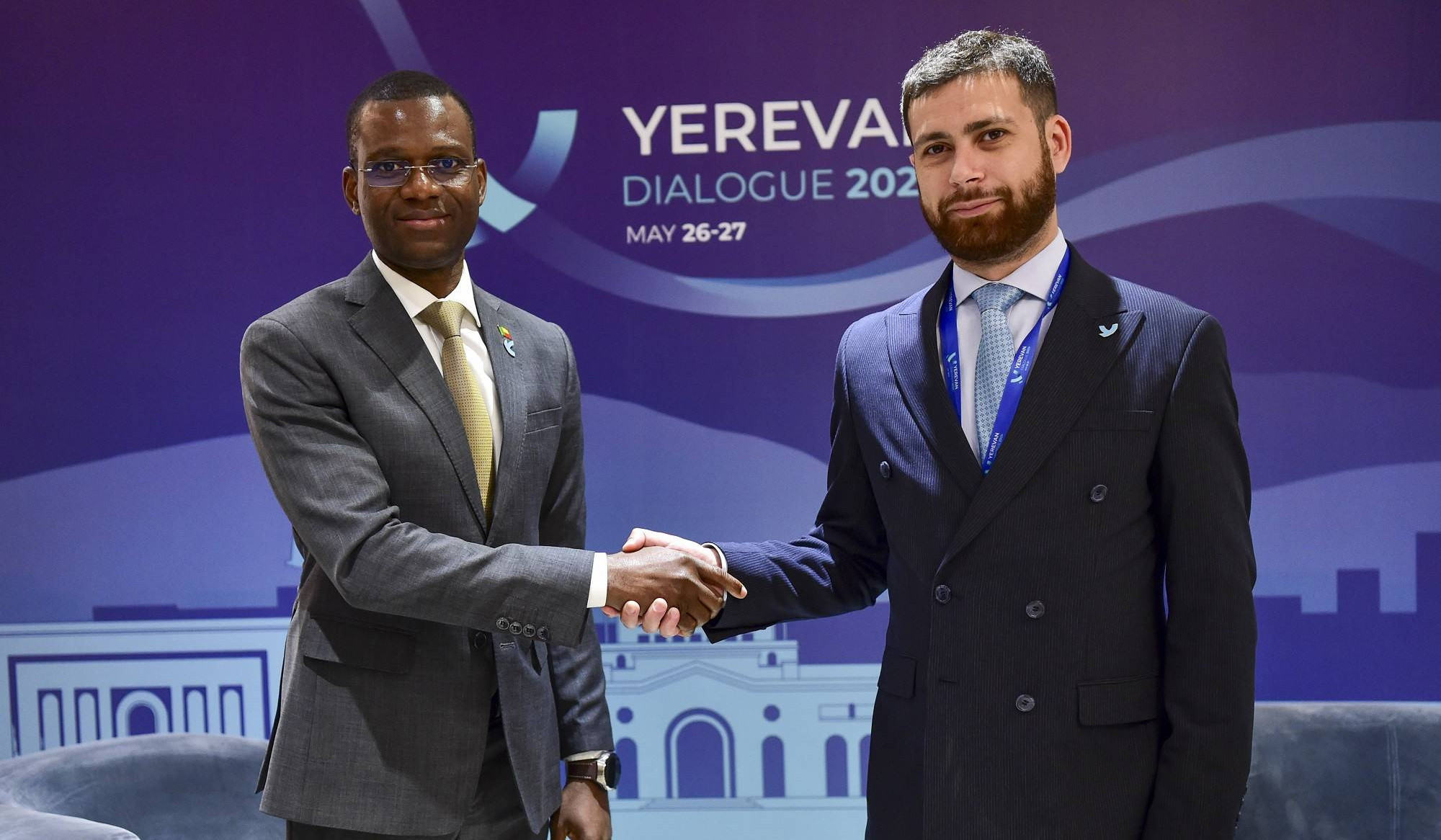 ՀՀ ԱԳ նախարարի տեղակալը և Բենինի ԱԳՆ գլխավոր քարտուղարը քննարկել են տարածաշրջանային զարգացումները Հարավային Կովկասում և Անդրսահարյան Աֆրիկայում