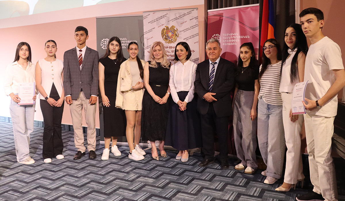 «Հայկական համադպրոցական գիտության փառատոն-2025»-ի հաղթող նախագծերի պարգևատրման արարողությունը՝ ՀՀ ԳԱԱ-ում
