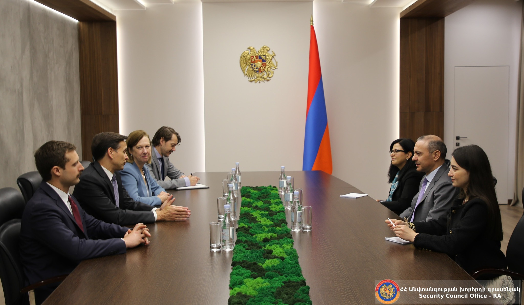 Armen Qriqoryan və ABŞ dövlət katibinin köməkçisinin müavini regional təhlükəsizlik məsələlərini müzakirə ediblər