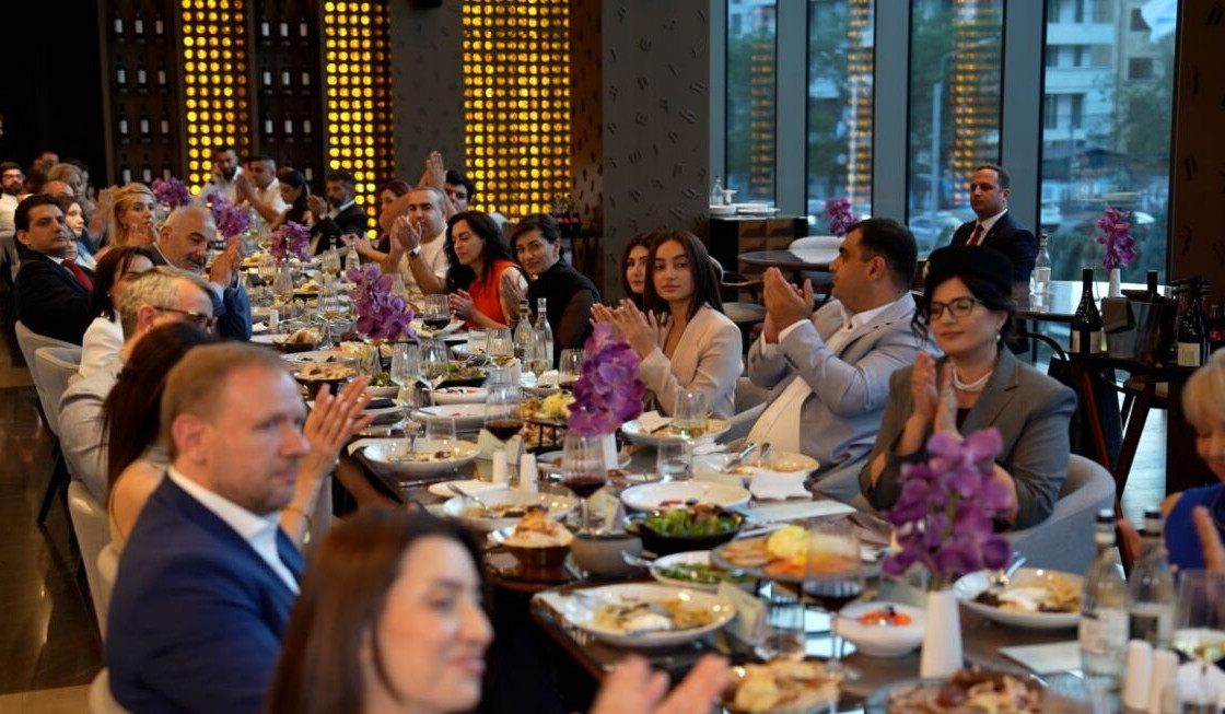 Կայացել է «Հաջողակից՝ սկսնակին» ծրագրի շրջանակում իրականացվող «Ստեղծենք միասին» նախագծի բարեգործական ընթրիքը