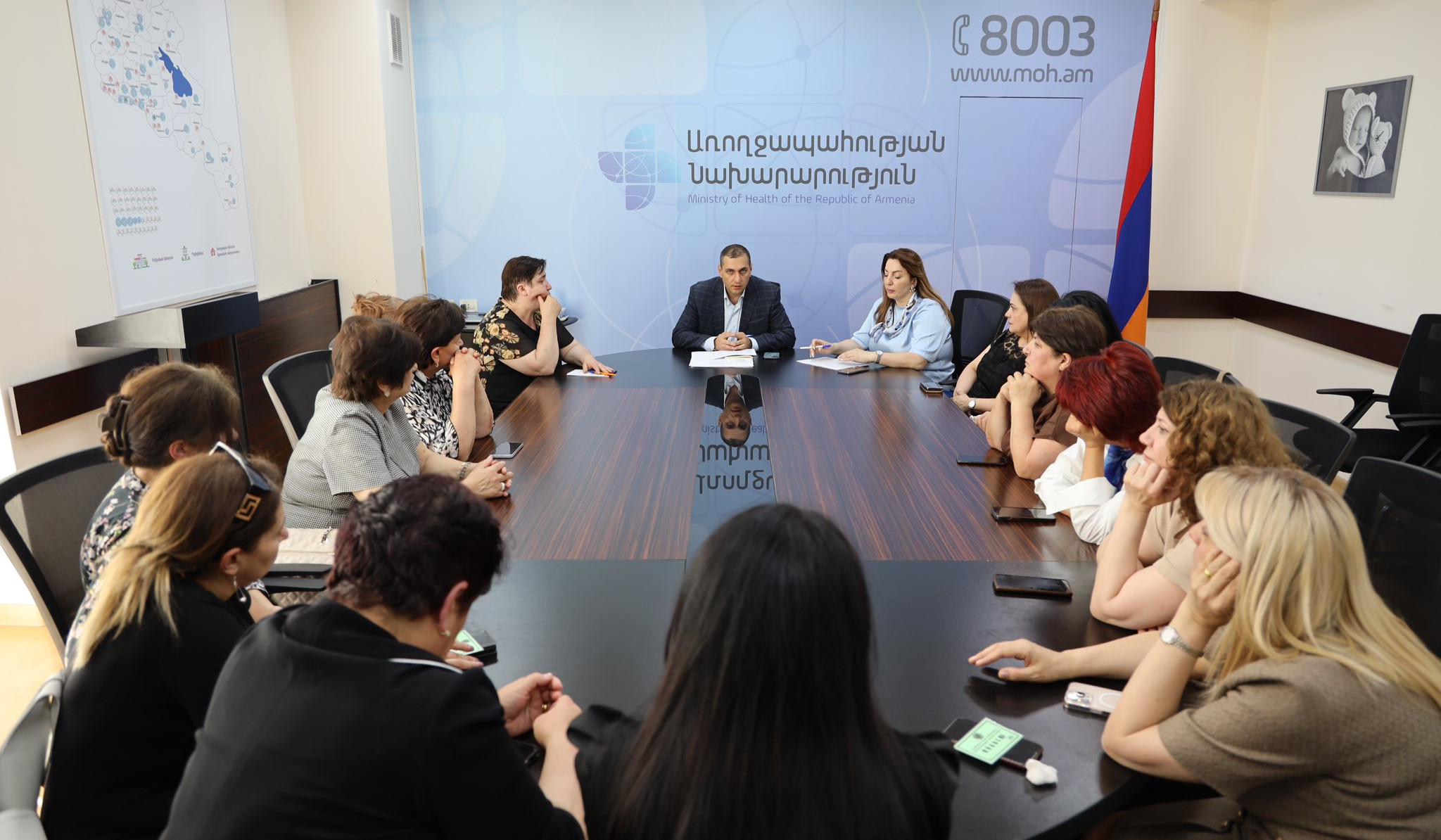 Արագածոտնի մարզի բժիշկների հետ քննարկվել են դեղապահովման հետ կապված հարցեր