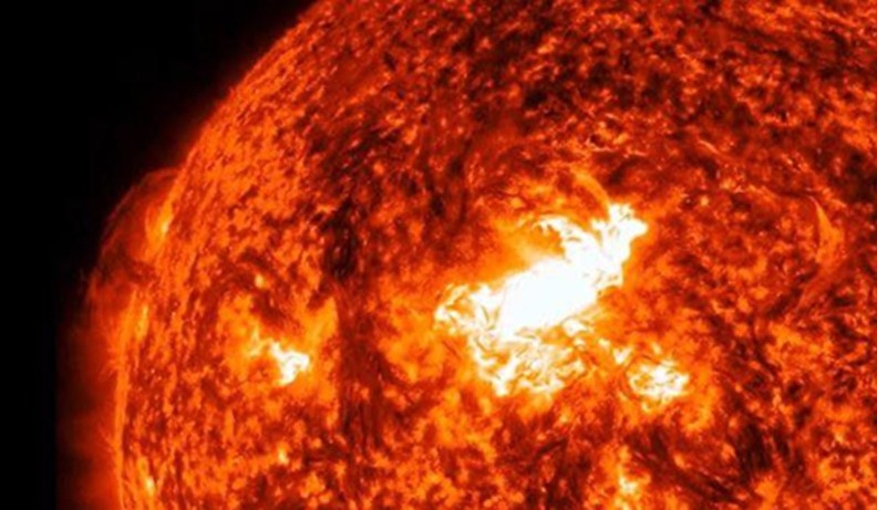 Արեգակնային ժայթքման հետևանքով դեպի Երկիր է շարժվում տարվա արեգակնային նյութի ամենամեծ ամպը