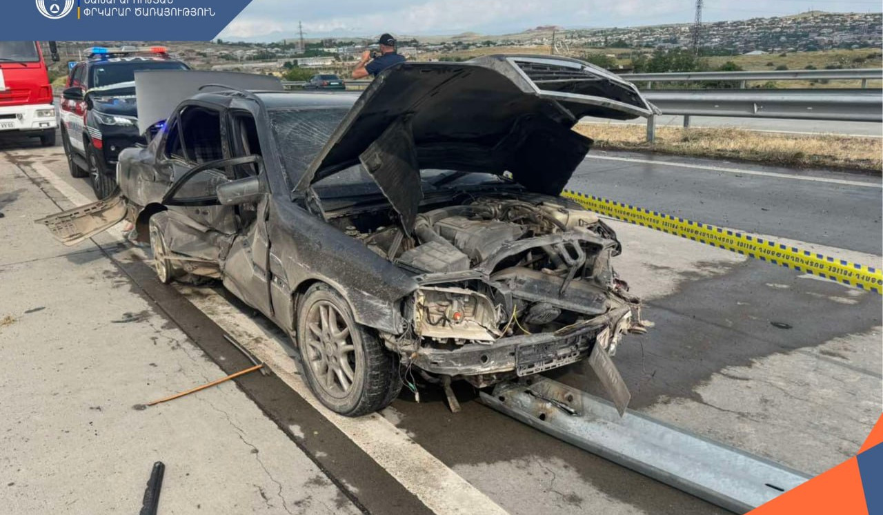 Վթար Երևան-Գյումրի ավտոճանապարհին. երկու ուղևոր տեղափոխվել է բժշկական կենտրոն