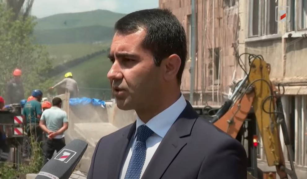 Երկու տղամարդ անհետ կորած են. Գեղարքունիքի մարզպետը՝  Ճամբարակում պայթյունի հետևանքների մասին