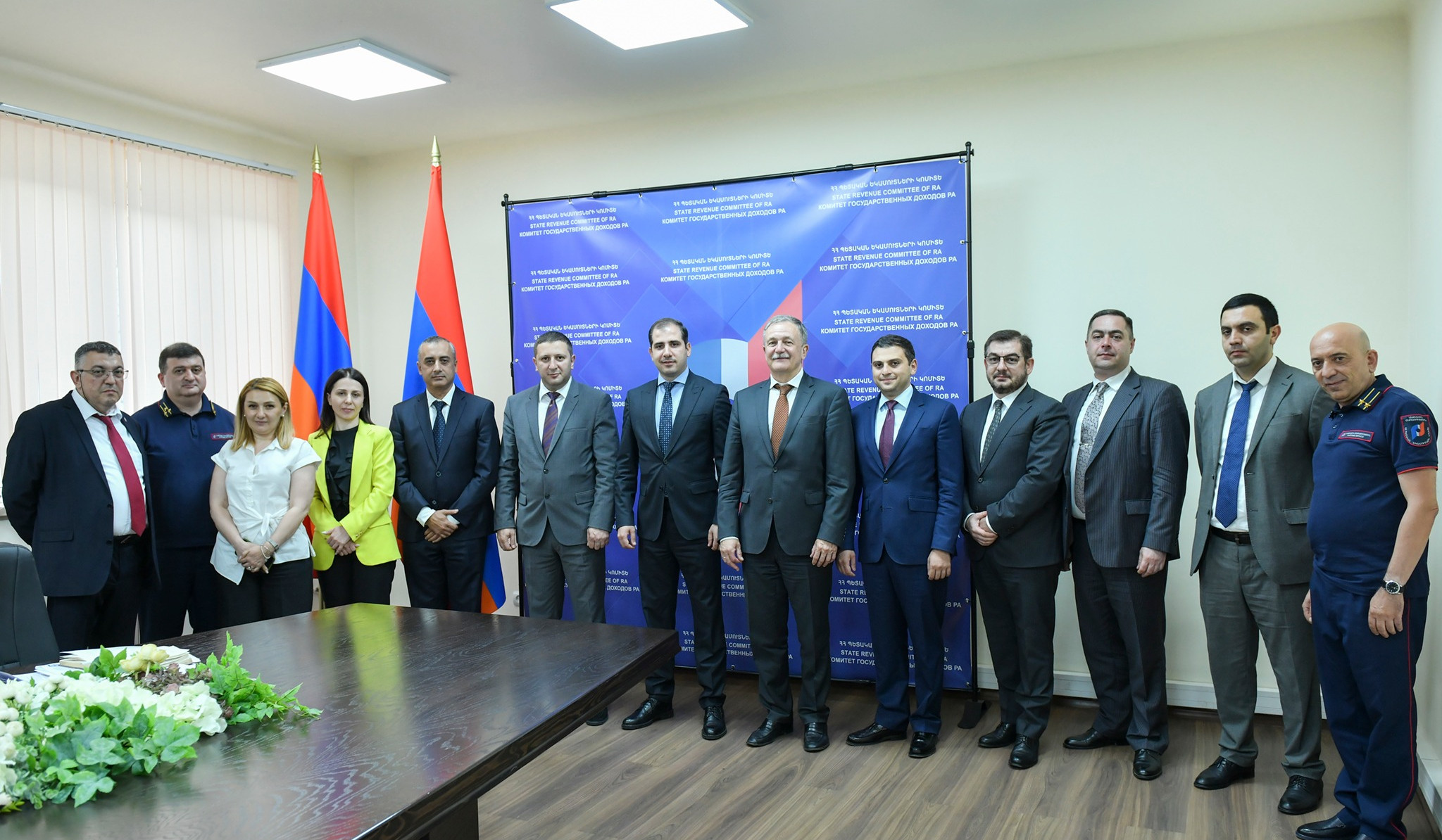 ՊԵԿ նախագահն ու  Ռուսլան Դավիդովը քննարկել են ԵԱՏՄ շրջանակում մաքսային կարգավորման ոլորտում առկա համագործակցությունը