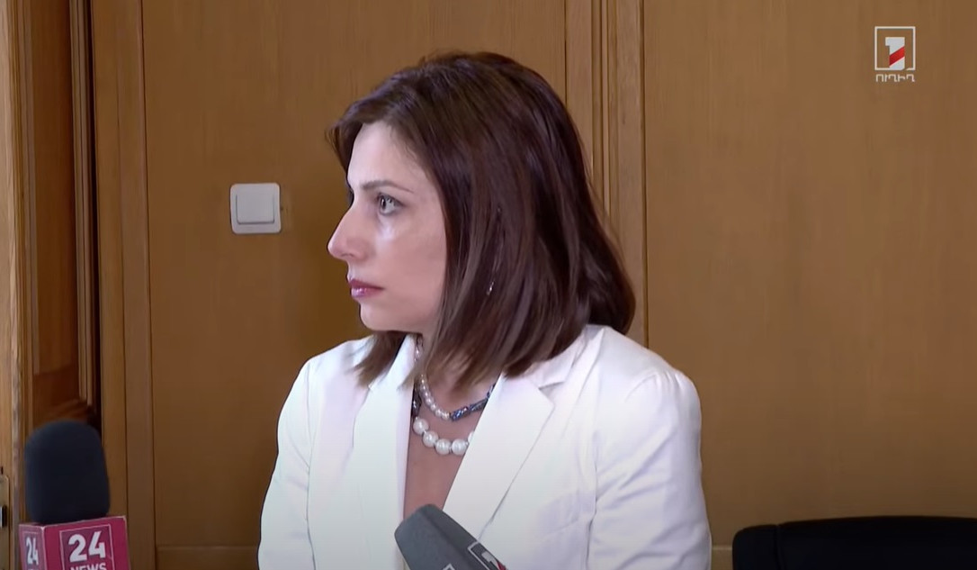 Կա օդում կախված հարց, որի պատասխանը պետք է հնչի. Ավանեսյանը՝ կաթողիկոսի մասին