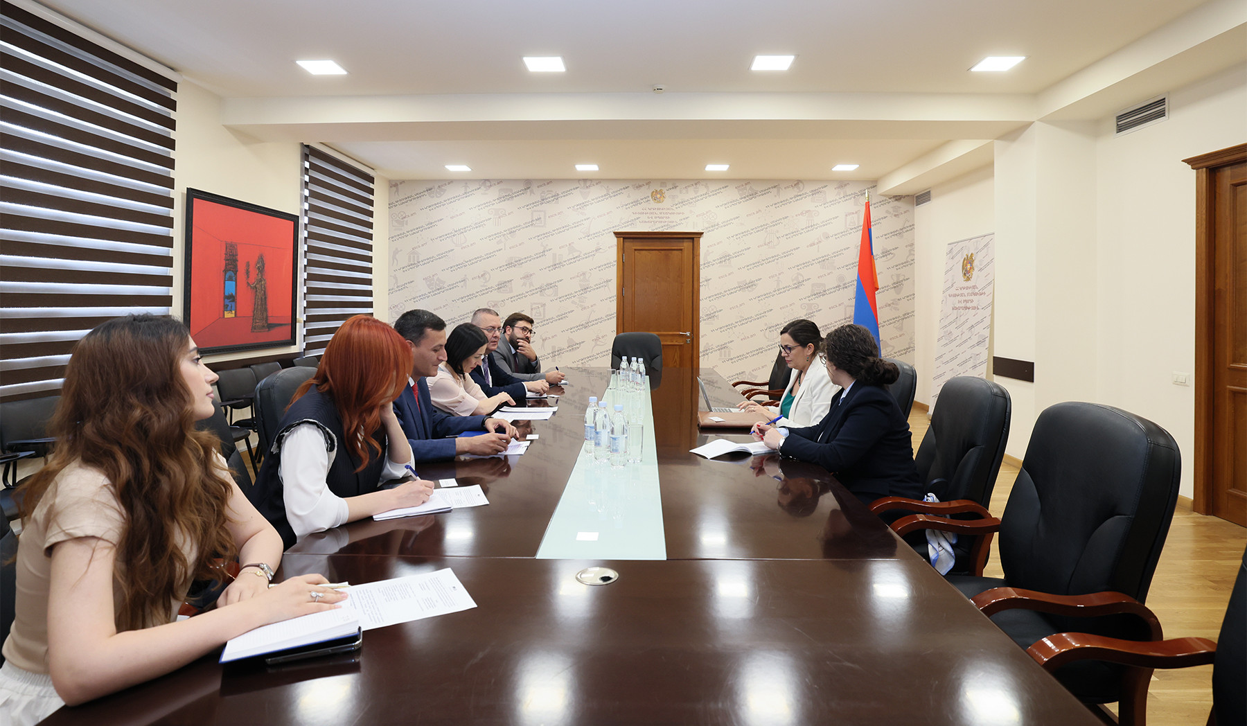 ԿԳՄՍ նախարարը ՀՀ-ում Ուրուգվայի նորանշանակ դեսպանի հետ քննարկել է համագործակցության ընդլայնմանը վերաբերող հարցեր