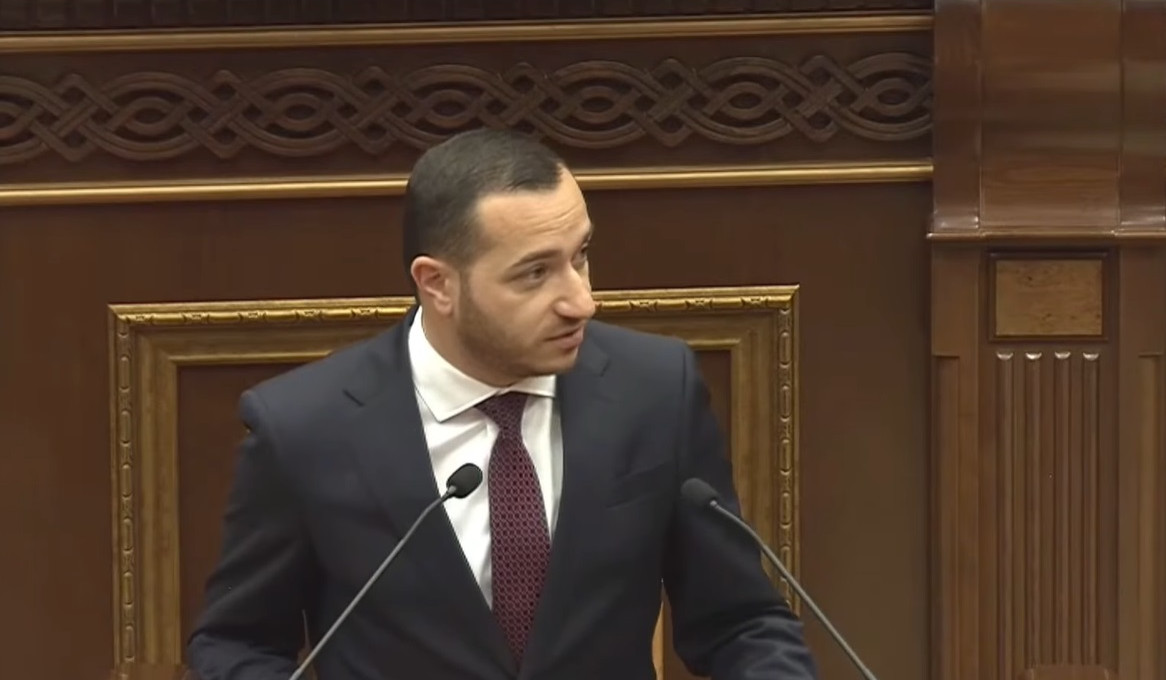 Օտարերկրյա հեռուստաալիքներով ՀՀ պետականության վրա տեղեկատվական հարձակում հանդիսացող հեռուստահաղորդումները պիտի արգելափակվեն. ԲՏԱ նախարար