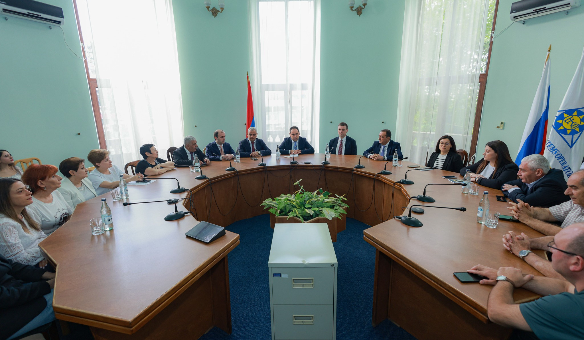 ՀՀ ՏԿԵ նախարարը «Էլեկտրաէներգետիկական համակարգի օպերատոր» ՓԲԸ աշխատակազմին է ներկայացրել տնօրենի պաշտոնակատարին