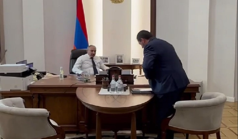 Վարչապետը Քաղաքաշինության կոմիտեի նախագահի հետ աշխատանքային հանդիպում է անցկացրել