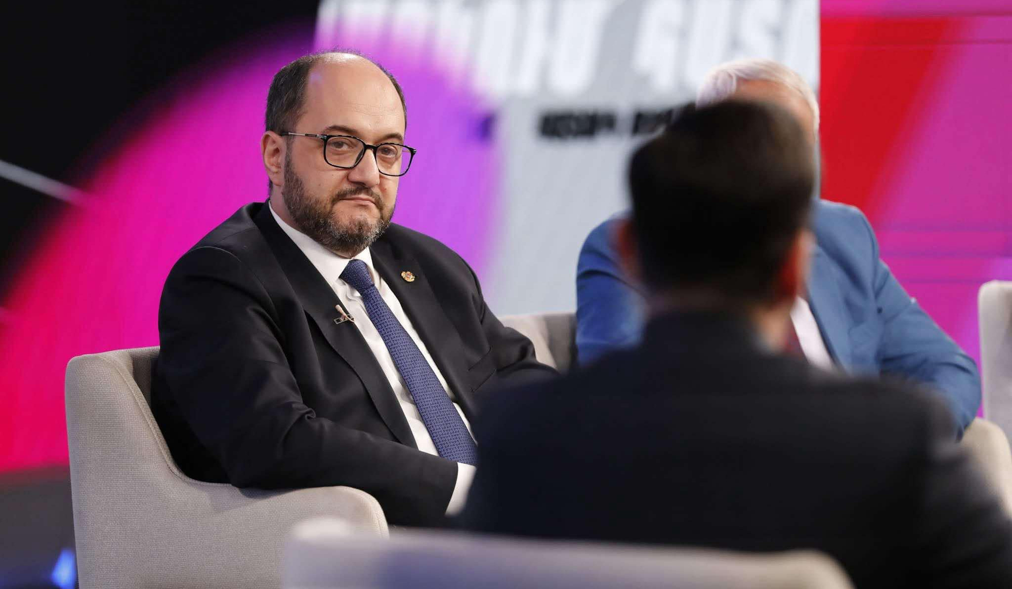 Ակնհայտ է արդեն, որ սա Կտրիճ Ներսիսյանի օրհնությամբ ձևավորված բանդաներ են, որոնք փտելու են բանտերում ու պատմության էջերում. Արայիկ Հարությունյան