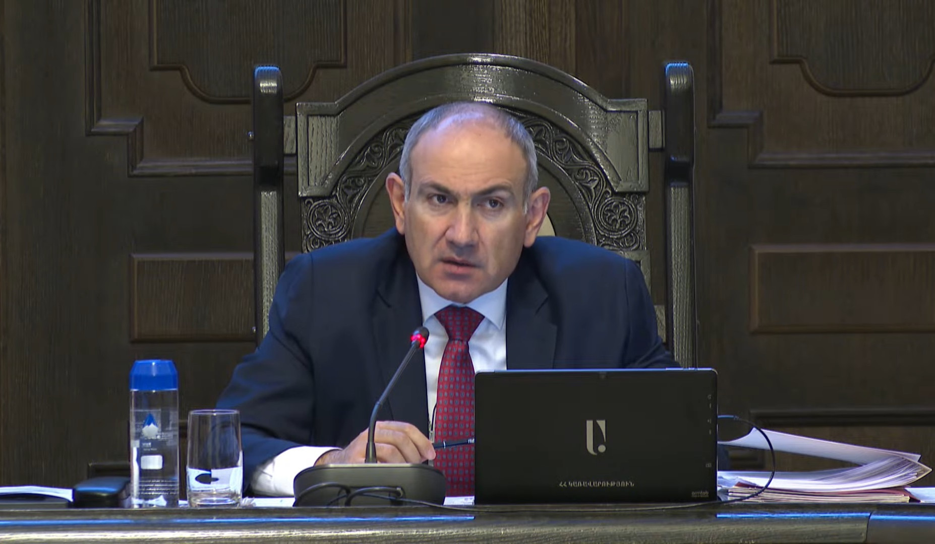 Չնկատելով 2 ատոմակայան ենք ստացել, և հարց է՝ այդ ատոմակայաններն ինչպե՞ս կառավարենք. Փաշինյանը՝ արևային հզորությունների մասին