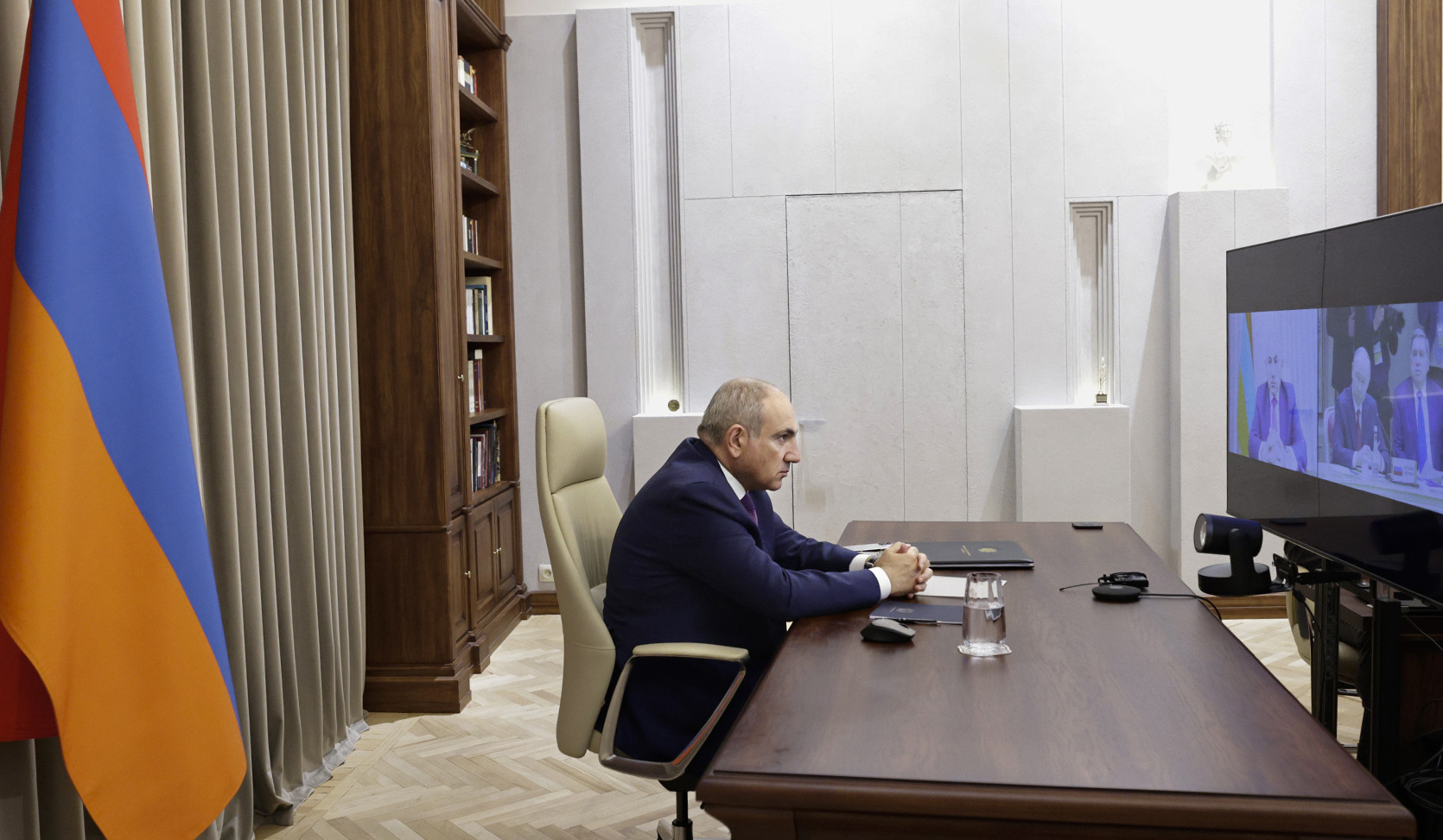 Никол Пашинян подключился ко встрече лидеров ЕАЭС в Минске по видеосвязи