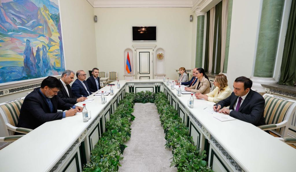 Գլխավոր դատախազը ՀՀ-ում Իրանի դեսպանի հետ քննարկել է երկուստեք հետաքրքրություն ներկայացնող հարցեր