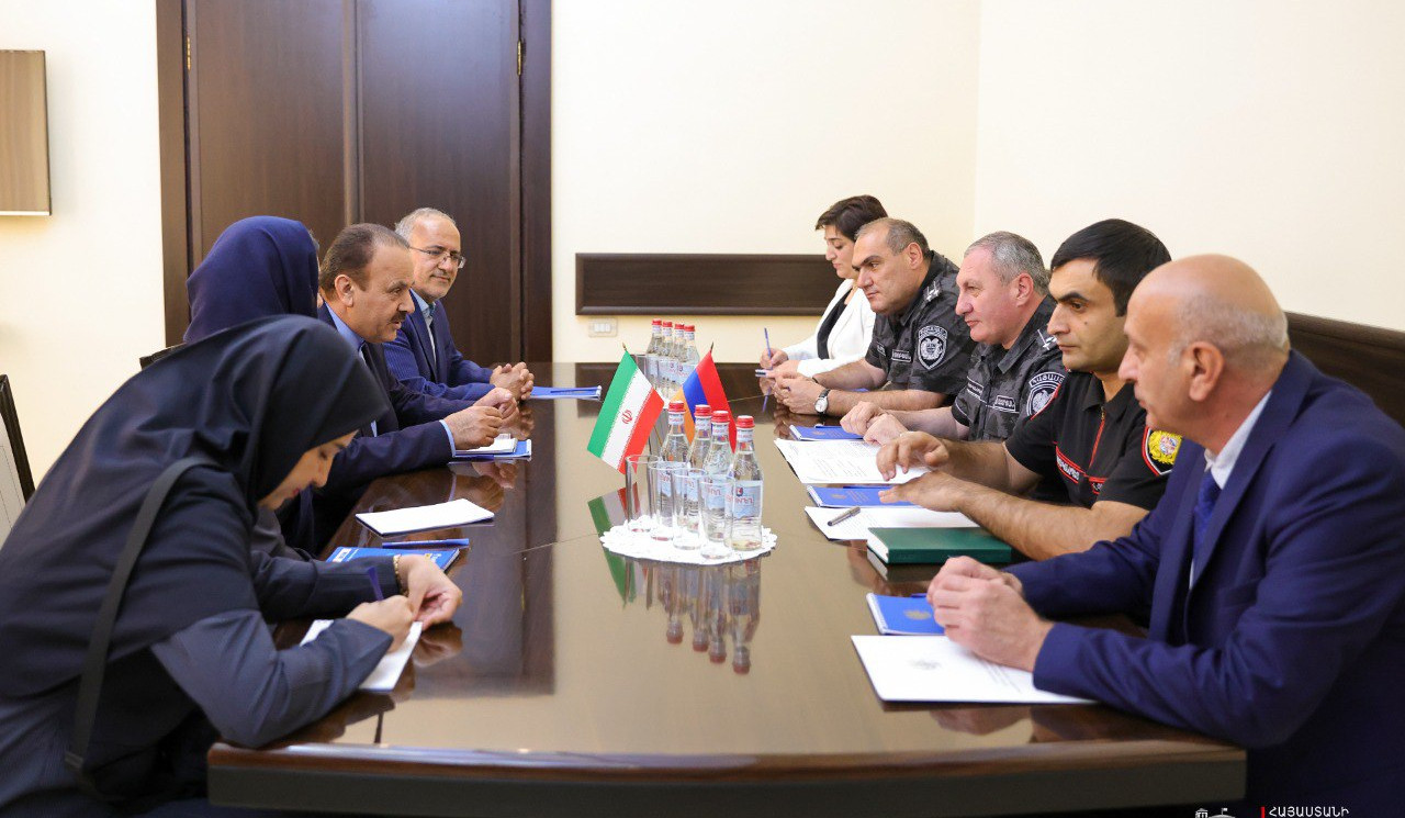 Քննարկվել են անդրազգային հանցավորության դեմ պայքարի շրջանակում համագործակցության վերաբերյալ հարցեր․ ՆԳՆ ոստիկանության պետն ընդունել է ԻԻՀ փոխդեսպանին