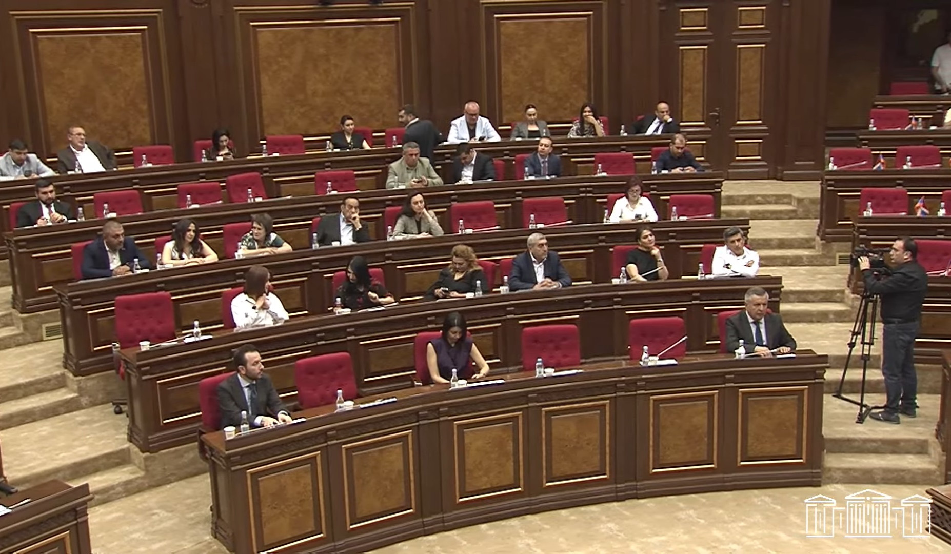 Այսօր կգումարվի ԱԺ արտահերթ նստաշրջան. «Հայաստան» և «Պատիվ ունեմ» խմբակցությունները չեն մասնակցի