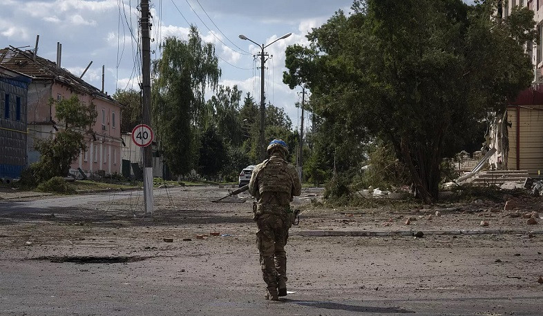 Russia, Ukraine suffer casualties from mutual strikes, Russia’s top commander killed