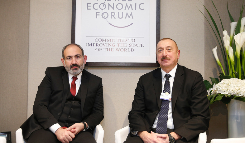 Nikol Pashinyan holds informal meeting with Ilham Aliyev