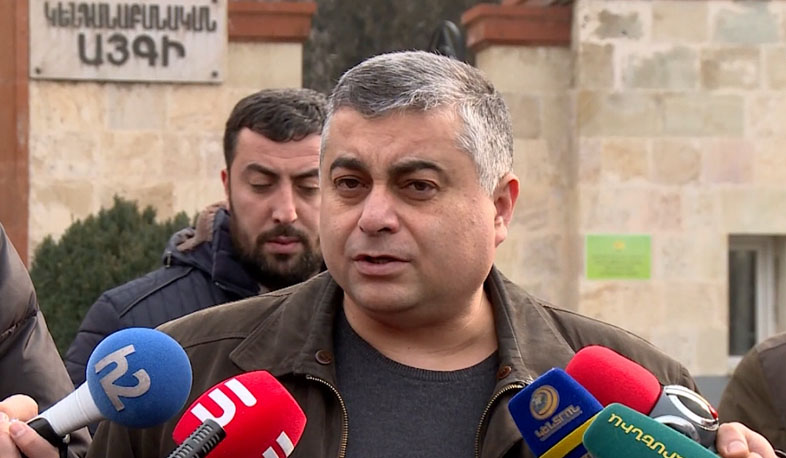 Բողոքի ակցիա կենդանաբանական այգու դիմաց