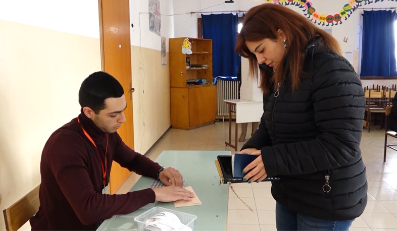 Twenty-four communities elect local leaders