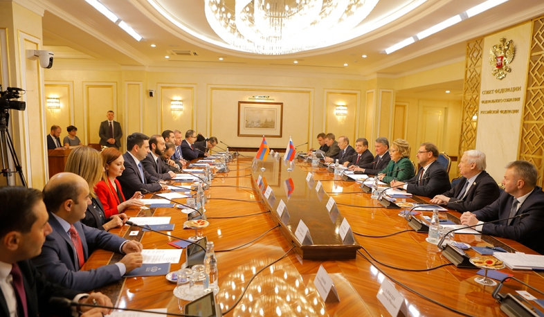Ararat Mirzoyan’s delegation visit Moscow