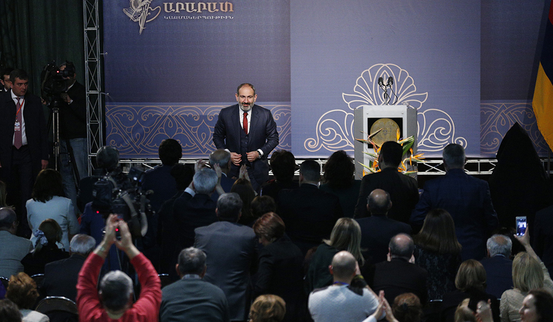 Նիկոլ Փաշինյանը հանդիպել է Իրանի հայ համայնքի ներկայացուցիչներին