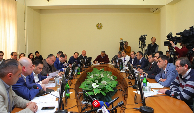 Обсужден вопрос ломбардов и обменных пунктов