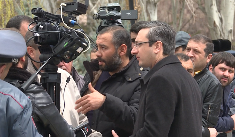 Требования сотрудников ломбардов и пунктов обмена валюты