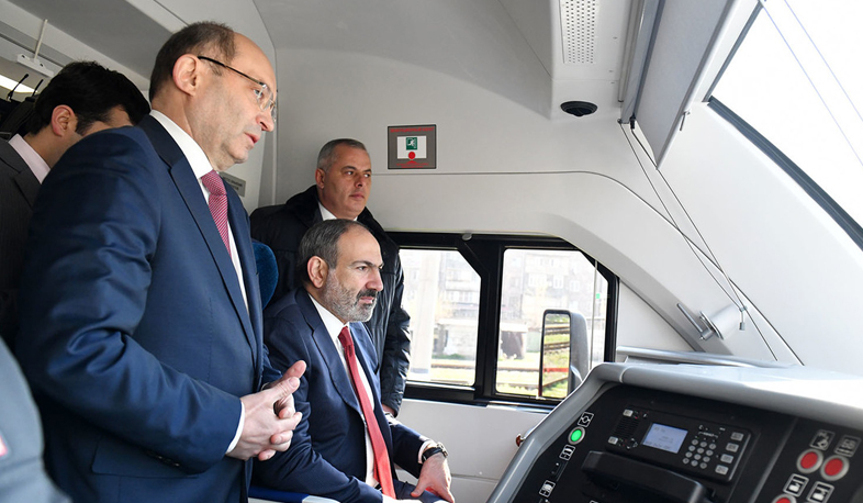 Երևան-Գյումրի արագընթաց գնացքի առաջին ուղևորները