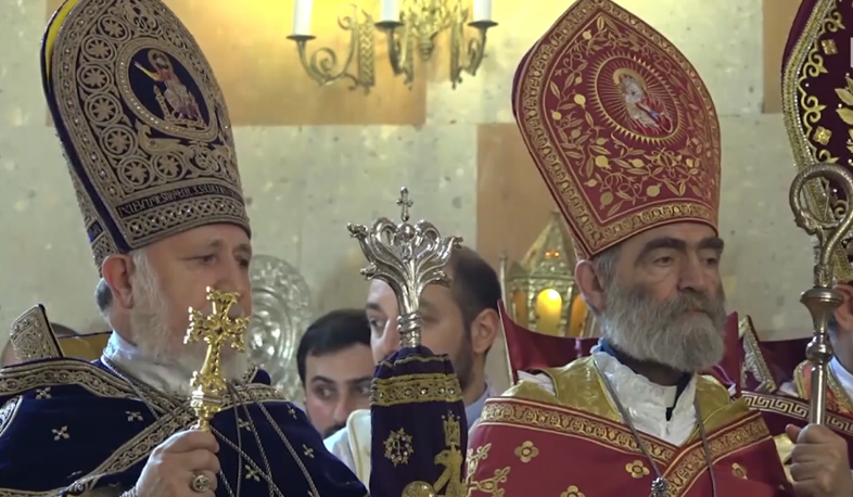 В Степанакерте освятили Собор Покрова Святой Божией Матери