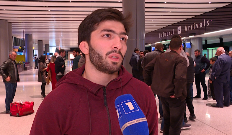 Armenian wrestlers return from European Championship