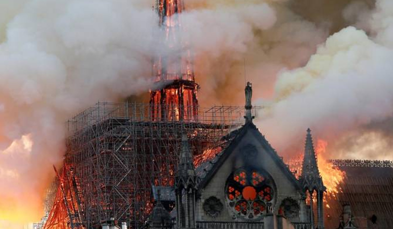 Firefighters prevent Notre Dame Cathedral collapse