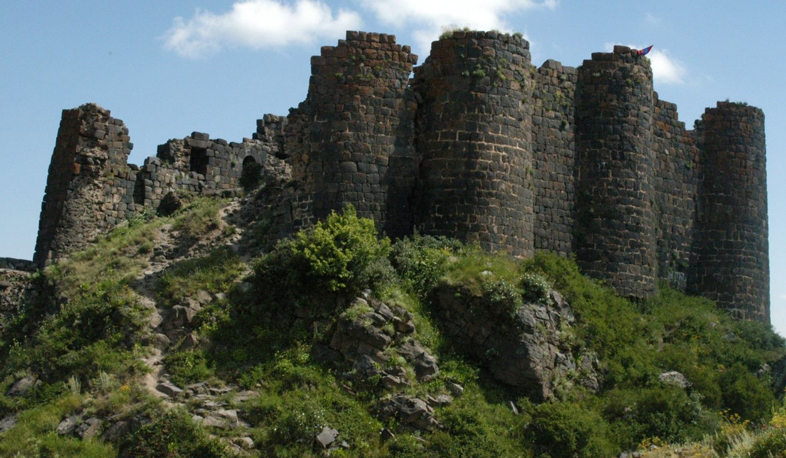 Ամբերդ ամրոցի մոտ շինարարություն է իրականացվում