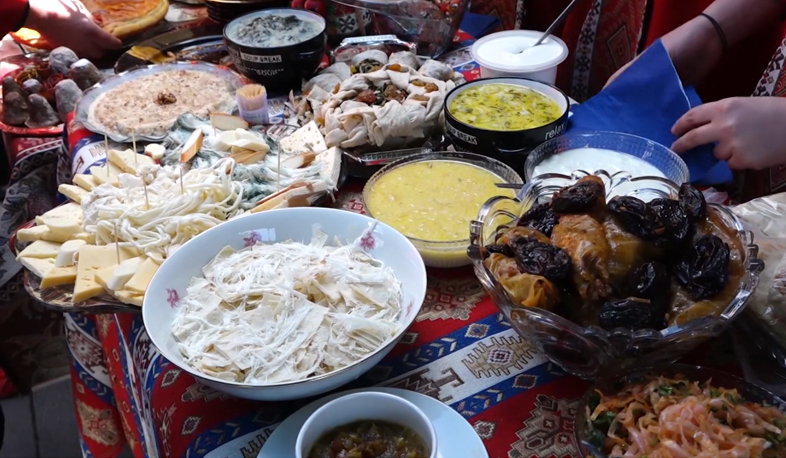 Տոնական ծառատունկ՝ Գյումրիում