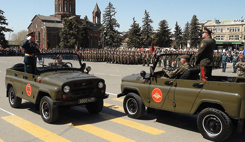 Armenian-Russian parade held in Gyumri