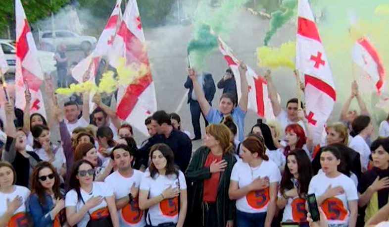 В Грузии накаляются предвыборные страсти